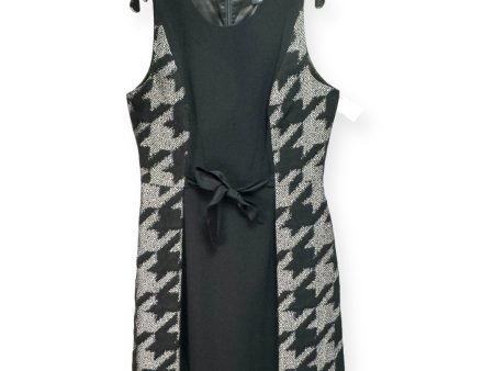 Black & White Dress Designer Carmen Marc Valvo, Size 16 Fashion